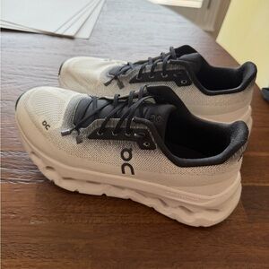 On Cloud Cloudtilt Size 8